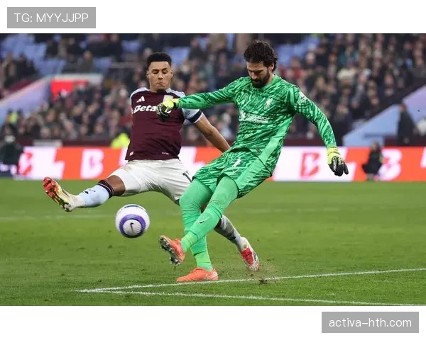 门将持球时为何受规则保护？这些动作算犯规吗