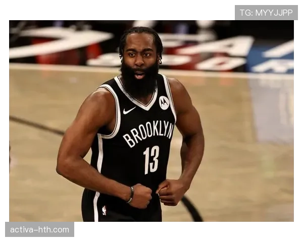 弗朗西斯无球跑动减少，持球单打占比提升改变进攻节奏