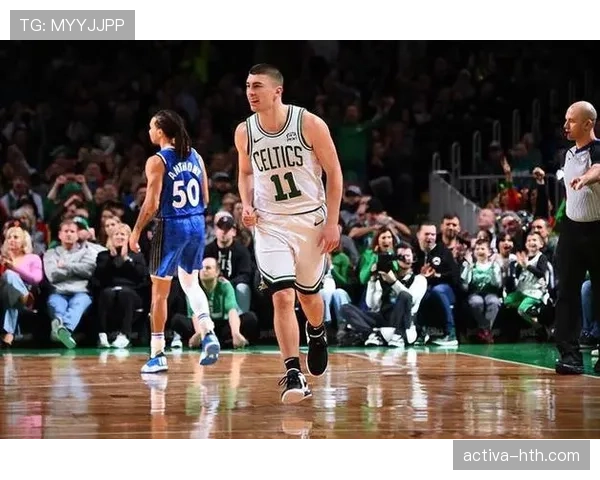 佩顿普里查德无球跑位，凯尔特人替补三分效率上升