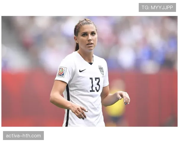 亚历克斯·摩根这生活简直像电影，训练间隙秒变豪宅派对女王？